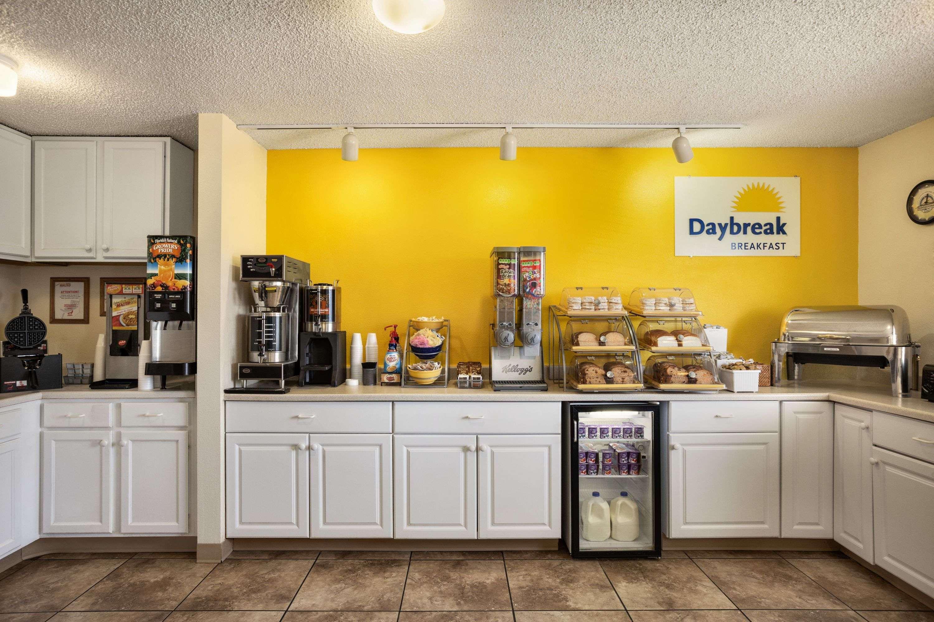 Days Inn By Wyndham Billings Εξωτερικό φωτογραφία